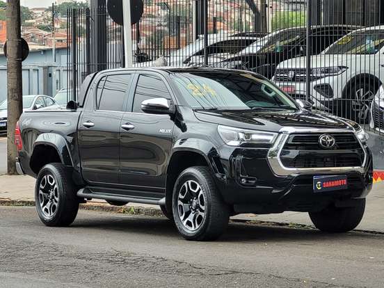 TOYOTA-HILUX-2024