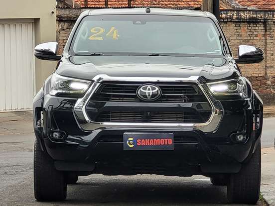 TOYOTA-HILUX-2.8 D-4D TURBO DIESEL CD CONQUEST 4X4 AUTOMÁTICO TOYOTA-HILUX-2024