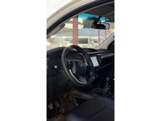 TOYOTA-HILUX-2.8 D-4D TURBO DIESEL CD POWER PACK 4X4 MANUAL TOYOTA-HILUX-2022