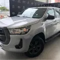 TOYOTA HILUX 2.8 D-4D TURBO DIESEL CD SR 4X4 AUTOMÁTICO TOYOTA HILUX 2.8 D-4D TURBO DIESEL CD SR 4X4 AUTOMÁTICO