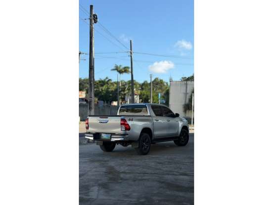 TOYOTA-HILUX-2.8 D-4D TURBO DIESEL CD SR 4X4 AUTOMÁTICO TOYOTA-HILUX-2024