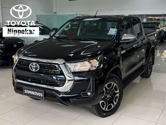 TOYOTA-HILUX-2.8 D-4D TURBO DIESEL CD SRV 4X4 AUTOMÁTICO TOYOTA-HILUX-2023