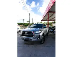 TOYOTA HILUX 2.8 D-4D TURBO DIESEL CD SRV 4X4 AUTOMÁTICO TOYOTA HILUX 2.8 D-4D TURBO DIESEL CD SRV 4X4 AUTOMÁTICO