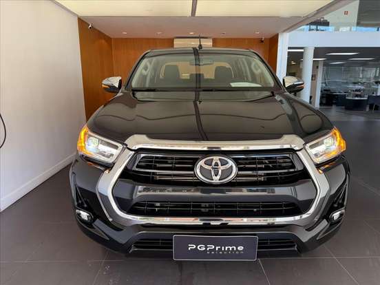 TOYOTA-HILUX-2024