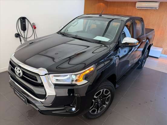 TOYOTA-HILUX-2024