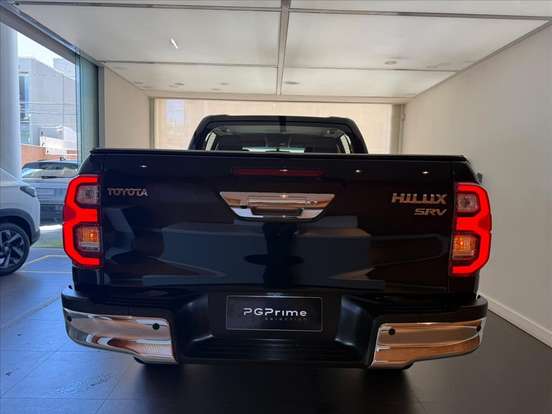 TOYOTA-HILUX-2.8 D-4D TURBO DIESEL CD SRV 4X4 AUTOMÁTICO TOYOTA-HILUX-2024