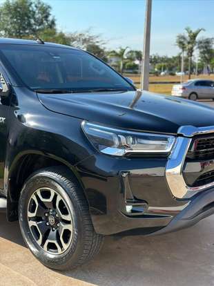 TOYOTA-HILUX-2022