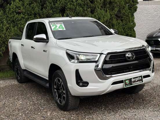 TOYOTA-HILUX-2.8 D-4D TURBO DIESEL CD SRX 4X4 AUTOMÁTICO TOYOTA-HILUX-2023