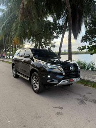TOYOTA-HILUX-2021