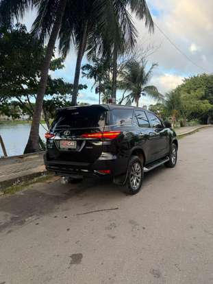 TOYOTA-HILUX-2021
