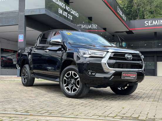 TOYOTA-HILUX-2020