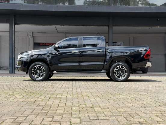 TOYOTA-HILUX-2020