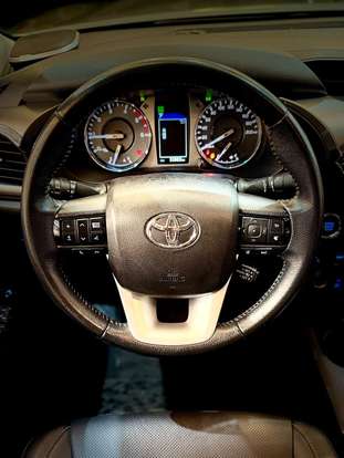 TOYOTA-HILUX-2020