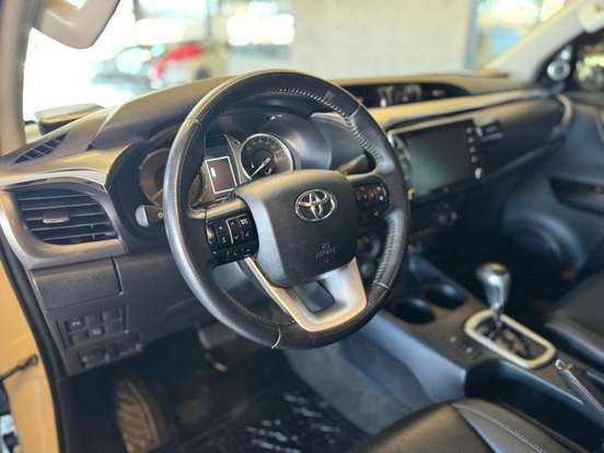 TOYOTA-HILUX-2.8 D-4D TURBO DIESEL CD SRX 4X4 AUTOMÁTICO TOYOTA-HILUX-2021