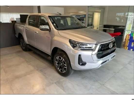 TOYOTA-HILUX-2026