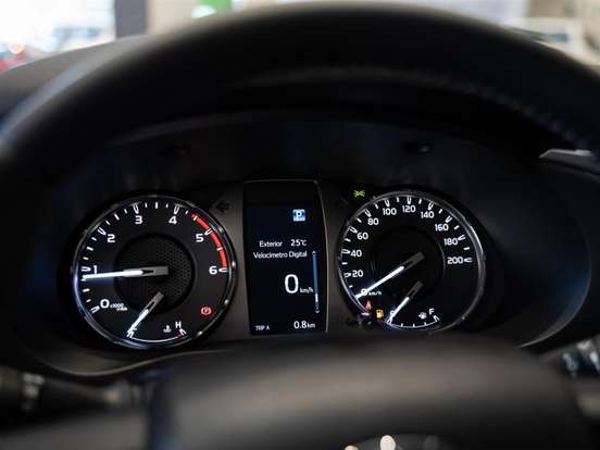 TOYOTA-HILUX-2026