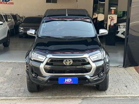 TOYOTA-HILUX-2024