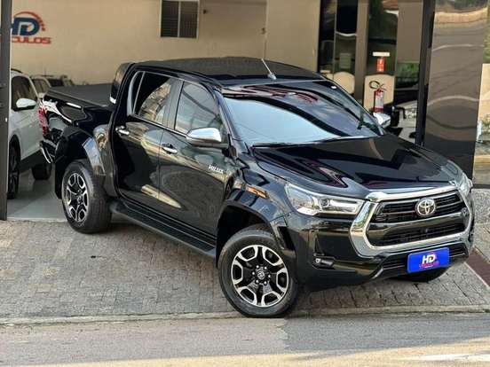 TOYOTA-HILUX-2024