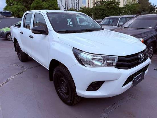 TOYOTA-HILUX-2019