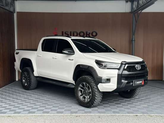 TOYOTA-HILUX-2.8 SR 4X4 CD 16V DIESEL 4P AUTOMÁTICO TOYOTA-HILUX-2016
