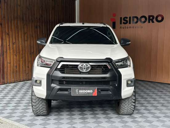 TOYOTA-HILUX-2016