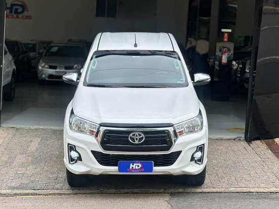 TOYOTA-HILUX-2.8 SR 4X4 CD 16V DIESEL 4P AUTOMÁTICO TOYOTA-HILUX-2019