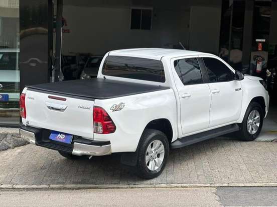 TOYOTA-HILUX-2.8 SR 4X4 CD 16V DIESEL 4P AUTOMÁTICO TOYOTA-HILUX-2019