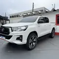 TOYOTA HILUX 2.8 SR 4X4 CD 16V DIESEL 4P AUTOMÁTICO TOYOTA HILUX 2.8 SR 4X4 CD 16V DIESEL 4P AUTOMÁTICO