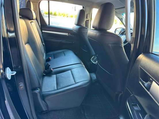 TOYOTA-HILUX-2.8 SRV 4X4 CD 16V DIESEL 4P AUTOMÁTICO TOYOTA-HILUX-2017