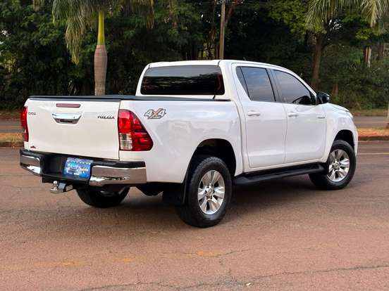 TOYOTA-HILUX-2.8 SRV 4X4 CD 16V DIESEL 4P AUTOMÁTICO TOYOTA-HILUX-2019