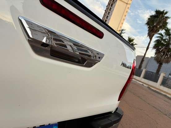 TOYOTA-HILUX-2019
