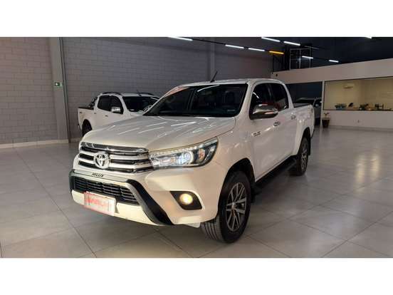 TOYOTA-HILUX-2016