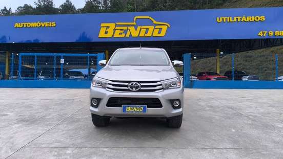 TOYOTA-HILUX-2017