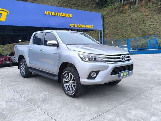 TOYOTA-HILUX-2.8 SRX 4X4 CD 16V DIESEL 4P AUTOMÁTICO TOYOTA-HILUX-2017