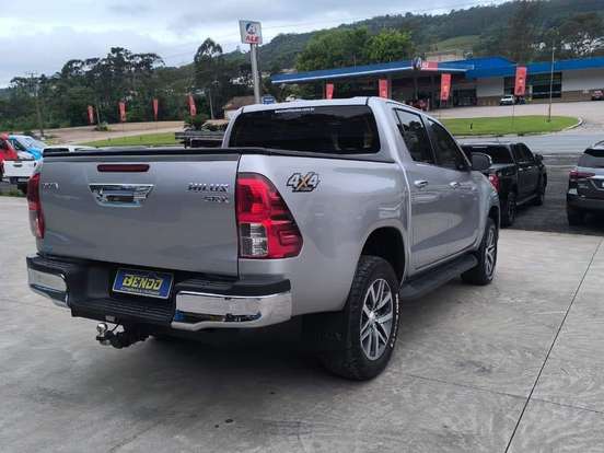 TOYOTA-HILUX-2.8 SRX 4X4 CD 16V DIESEL 4P AUTOMÁTICO TOYOTA-HILUX-2017
