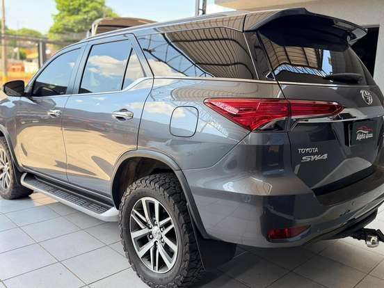 TOYOTA-HILUX-2.8 SRX 4X4 CD 16V DIESEL 4P AUTOMÁTICO TOYOTA-HILUX-2020