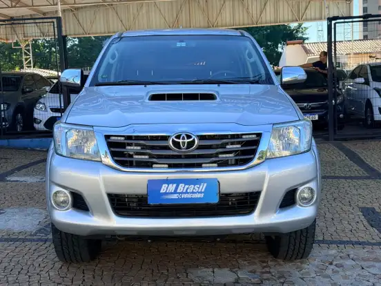 TOYOTA-HILUX-3.0 SRV 4X4 CD 16V TURBO INTERCOOLER DIESEL 4P AUTOMÁTICO TOYOTA-HILUX-2012
