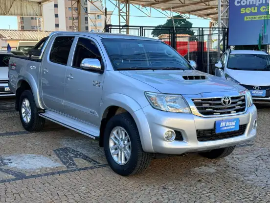 TOYOTA-HILUX-3.0 SRV 4X4 CD 16V TURBO INTERCOOLER DIESEL 4P AUTOMÁTICO TOYOTA-HILUX-2012