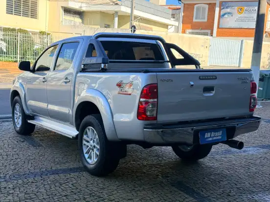 TOYOTA-HILUX-3.0 SRV 4X4 CD 16V TURBO INTERCOOLER DIESEL 4P AUTOMÁTICO TOYOTA-HILUX-2012