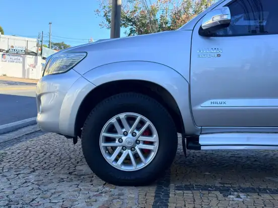 TOYOTA-HILUX-3.0 SRV 4X4 CD 16V TURBO INTERCOOLER DIESEL 4P AUTOMÁTICO TOYOTA-HILUX-2012