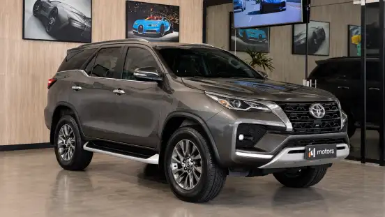 TOYOTA-HILUX SW4-2020