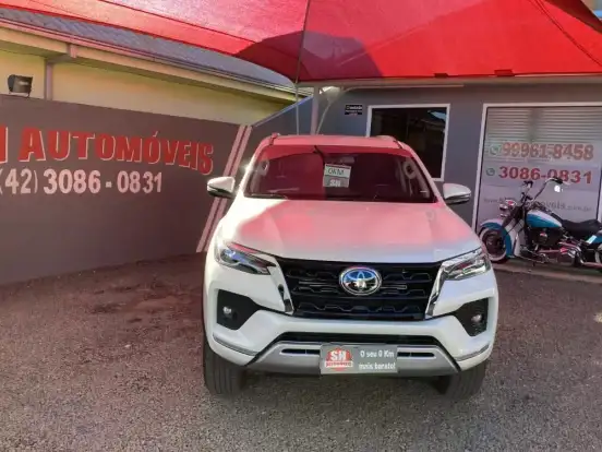 TOYOTA-HILUX SW4-2.8 D-4D TURBO DIESEL SRX PLATINUM 4X4 AUTOMÁTICO TOYOTA-HILUX SW4-2026