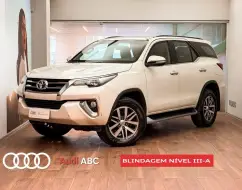 TOYOTA HILUX SW4 2.8 SRX 4X4 7 LUGARES 16V TURBO INTERCOOLER DIESEL 4P AUTOMÁTICO TOYOTA HILUX SW4 2.8 SRX 4X4 7 LUGARES 16V TURBO INTERCOOLER DIESEL 4P AUTOMÁTICO