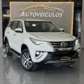 TOYOTA HILUX SW4 2.8 SRX 4X4 7 LUGARES 16V TURBO INTERCOOLER DIESEL 4P AUTOMÁTICO TOYOTA HILUX SW4 2.8 SRX 4X4 7 LUGARES 16V TURBO INTERCOOLER DIESEL 4P AUTOMÁTICO