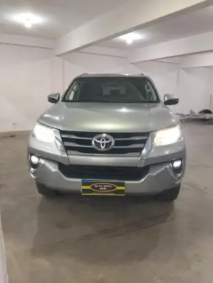 TOYOTA-HILUX SW4-2020