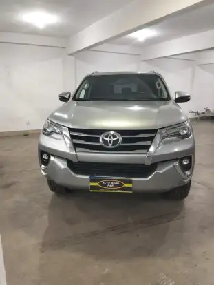 TOYOTA-HILUX SW4-2020