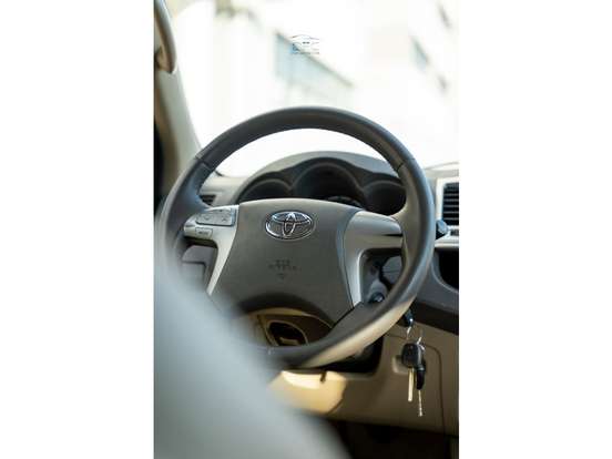 TOYOTA-HILUX SW4-2012