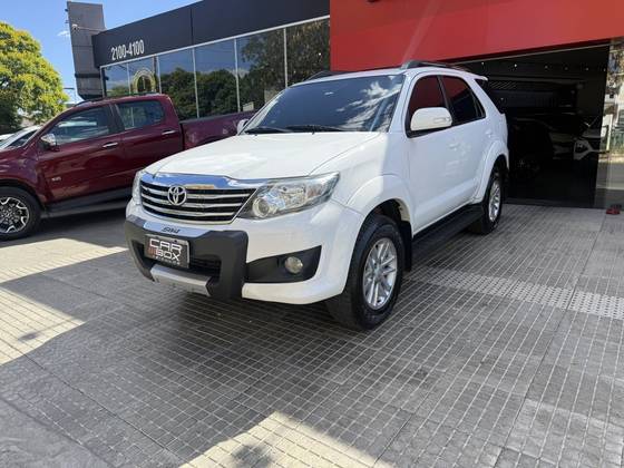 TOYOTA HILUX SW4 2.7 SR 4X2 16V FLEX 4P AUTOMÁTICO