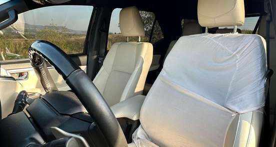 TOYOTA-HILUX SW4-2022