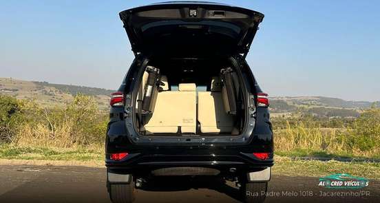 TOYOTA-HILUX SW4-2022